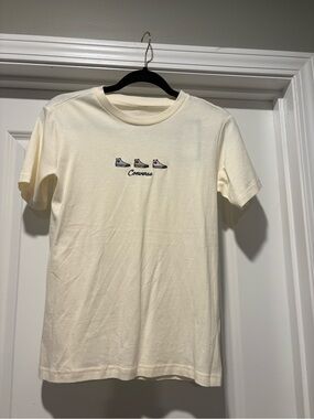 Converse Embroidered High Tops Off White Short Sleeve Shirt Women’s Small NWT